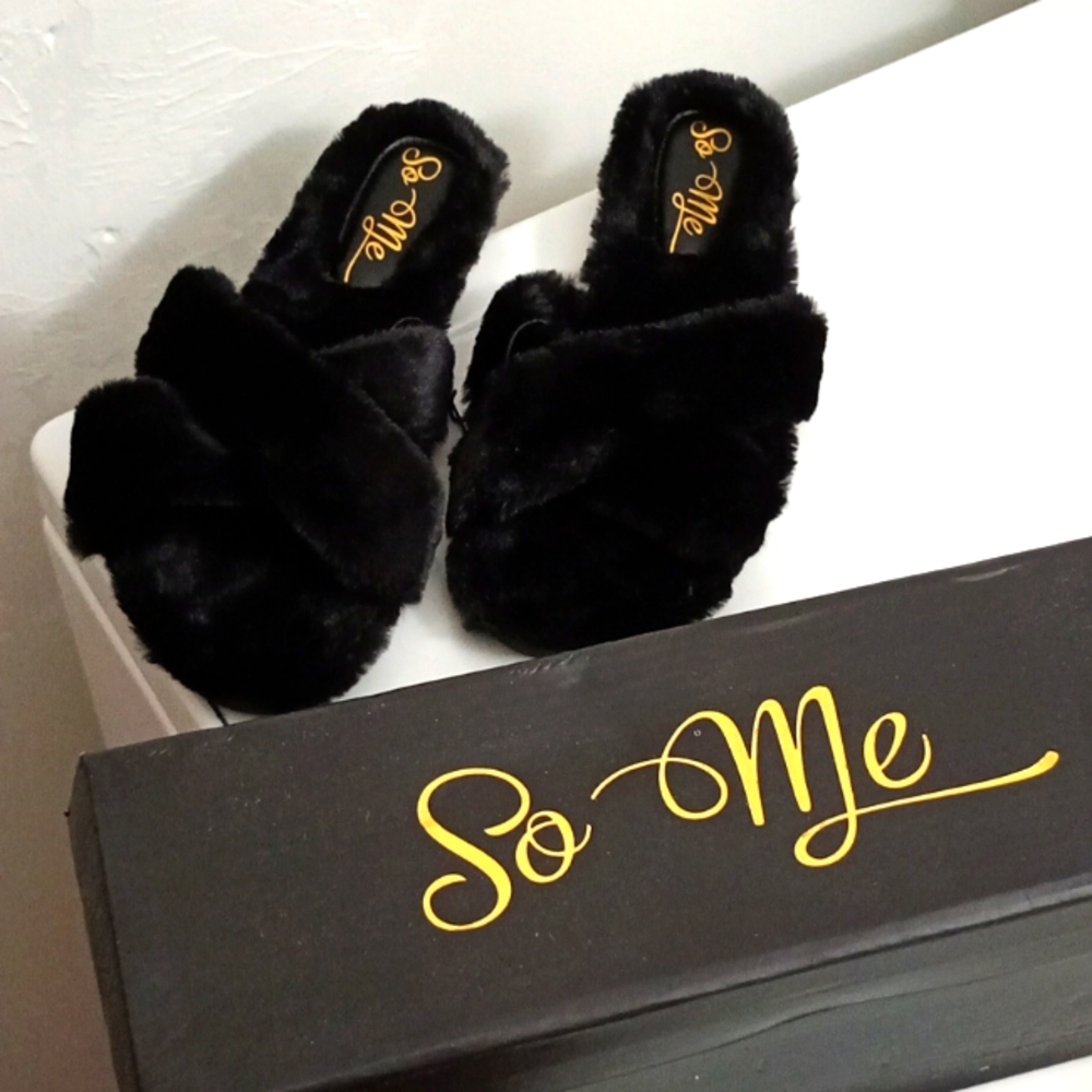 NEW Furry Slippers Black Women